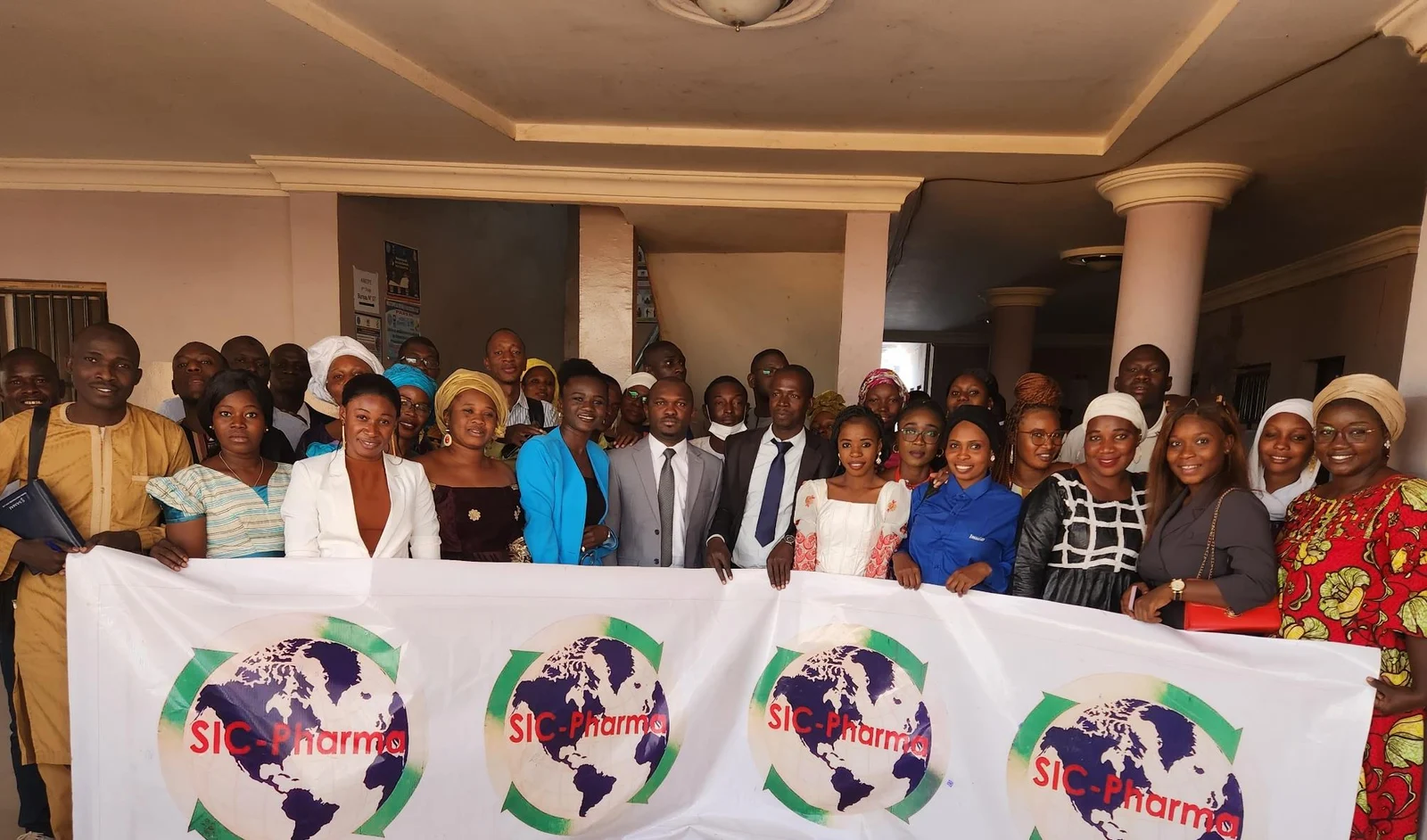 The SIC PHARMA team at a professional gathering